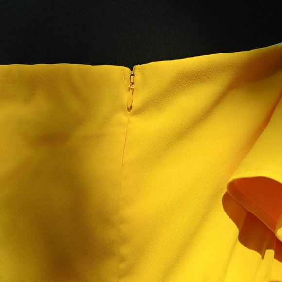 Flutter Sleeve One Shoulder Jumpsuit - Picture 11 of 11